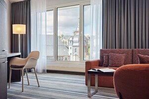 Comfort Double Room | Hypo-allergenic bedding, minibar, in-room safe, individually decorated