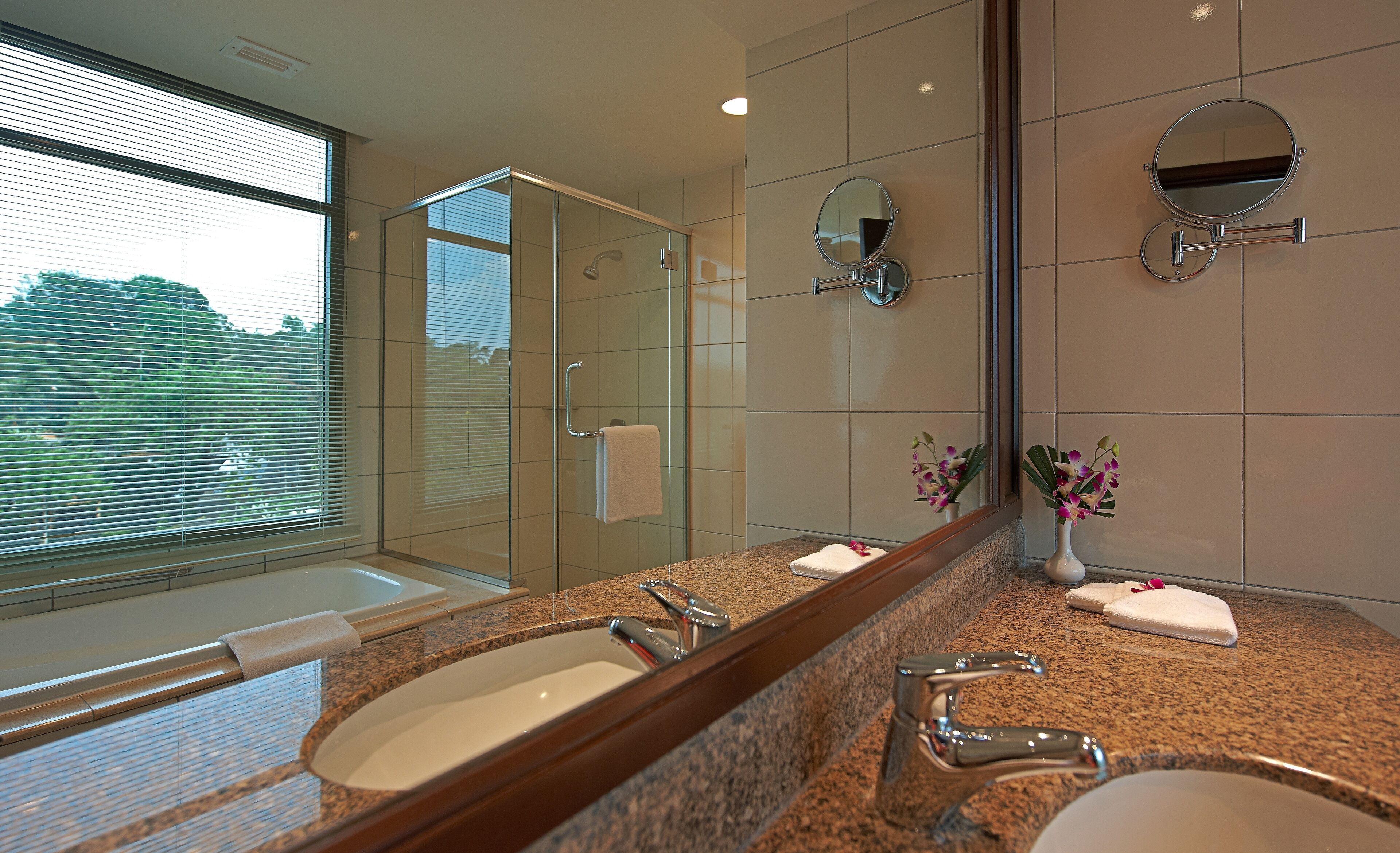 eastin deluxe  | bathroom | separate bathtub and shower, deep-soaking bathtub, free toiletries