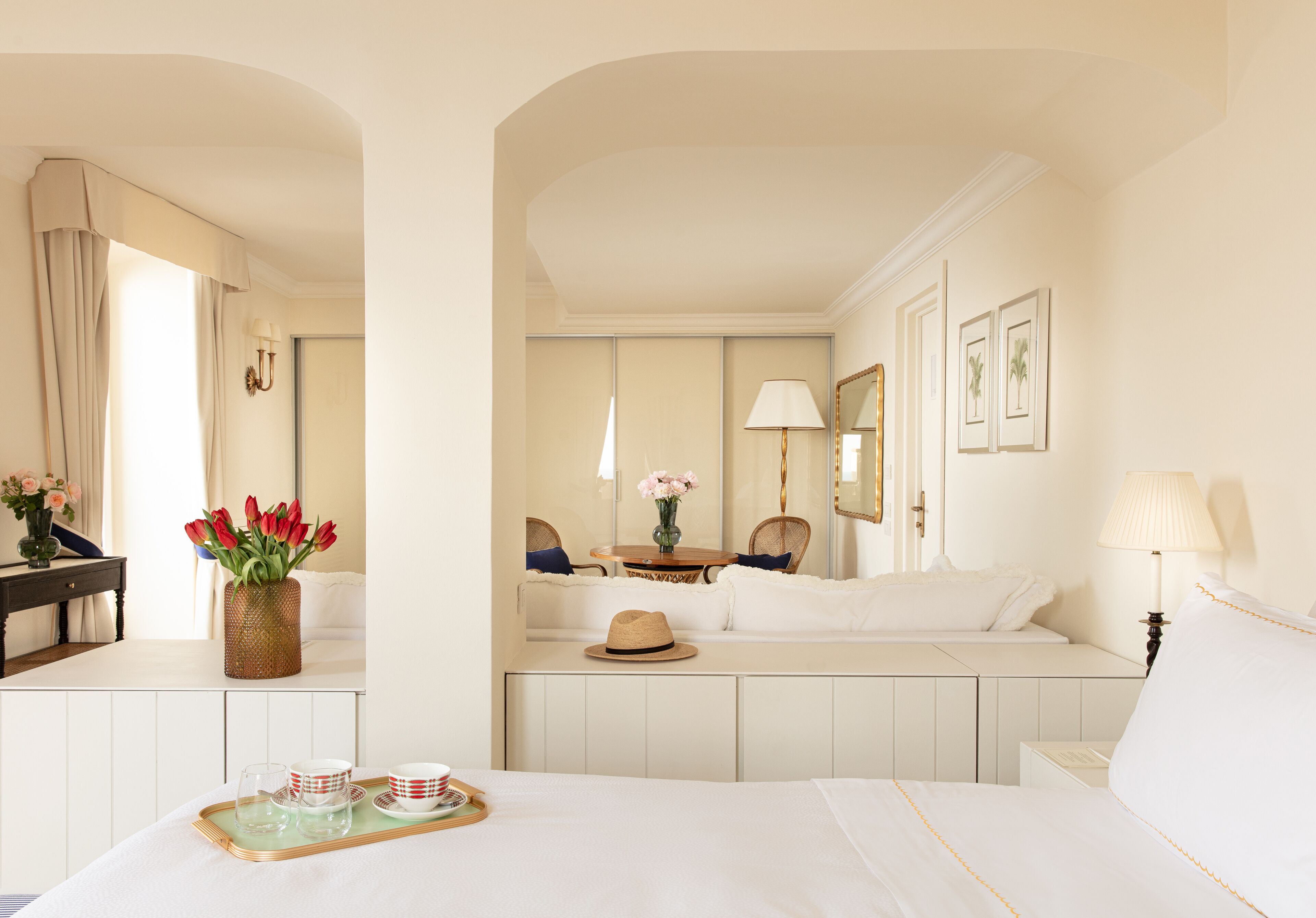 bellevue suite | minibar, in-room safe, desk, blackout curtains