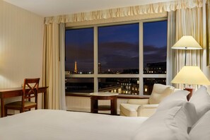 Deluxe Room (with views over Eiffel Tower) | In-room safe, desk, laptop workspace, soundproofing