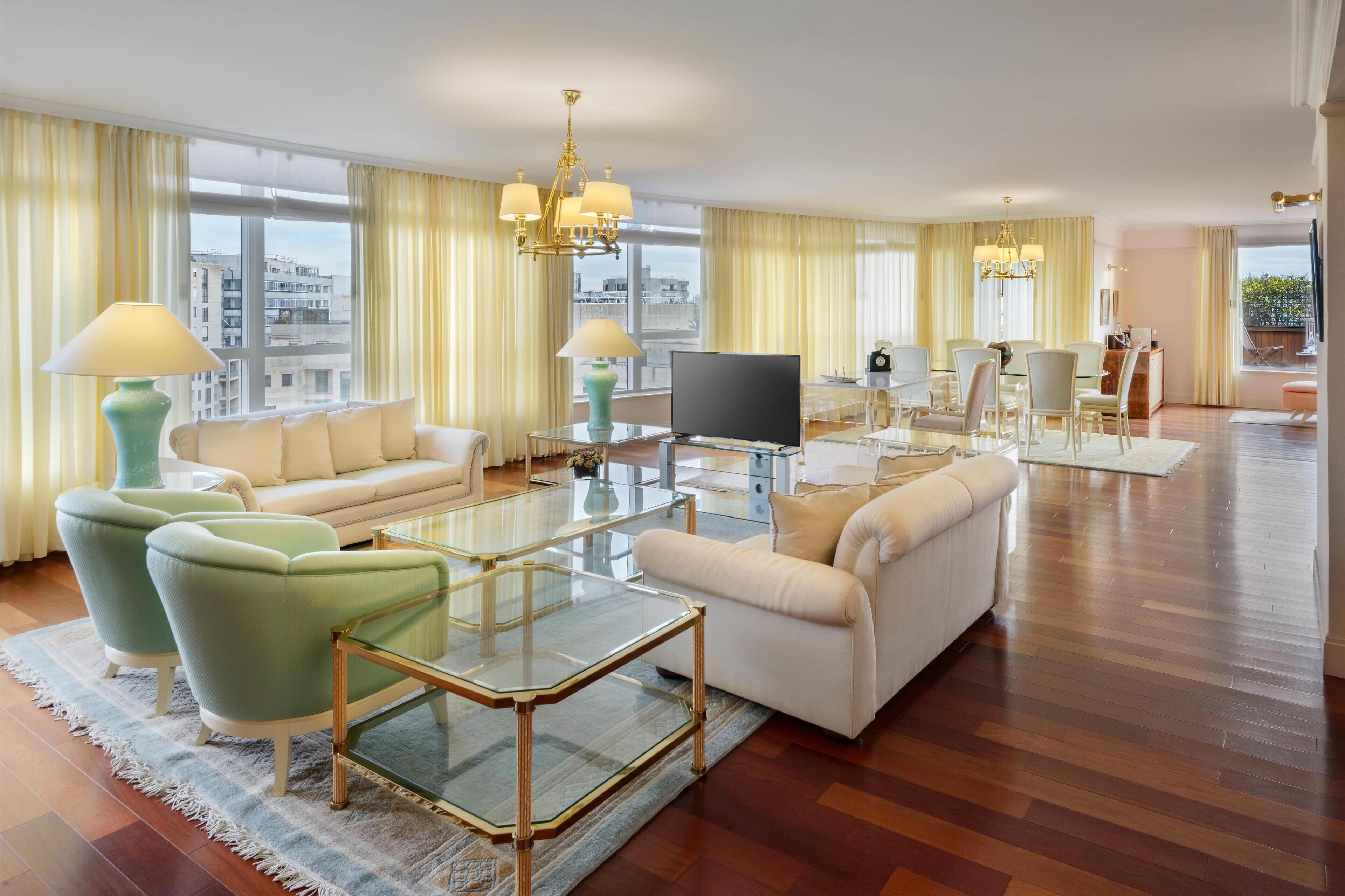 Coffres-forts dans les chambres, bureau