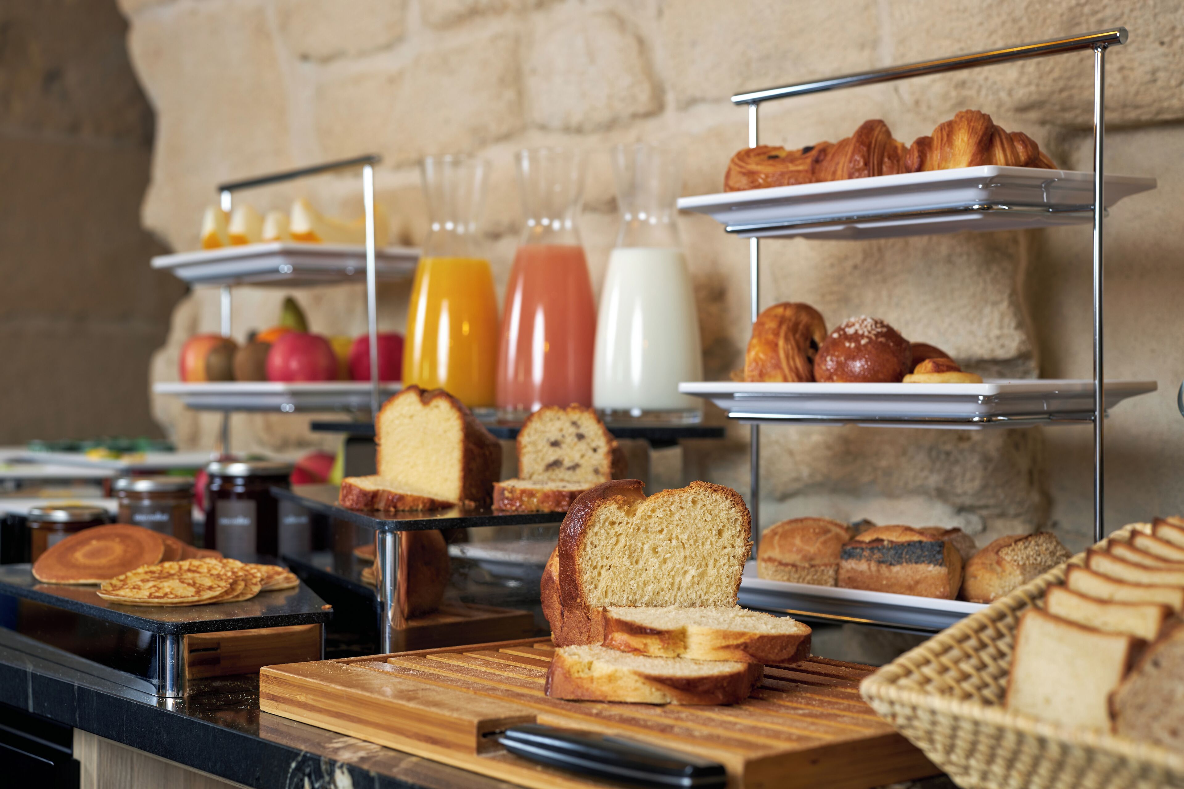 daily buffet breakfast (eur 24 per person)