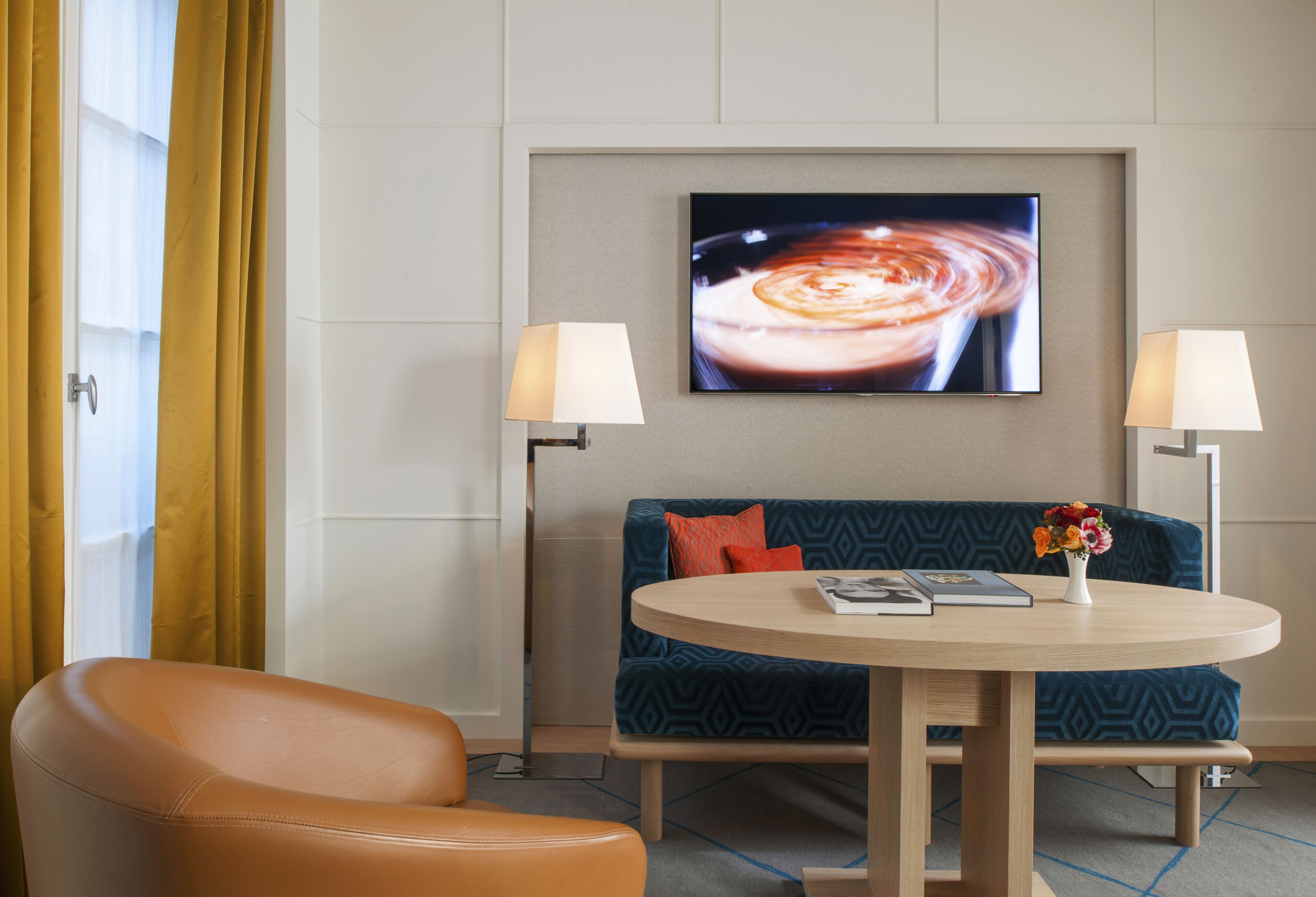 deluxe room | premium bedding, pillow-top beds, minibar, in-room safe