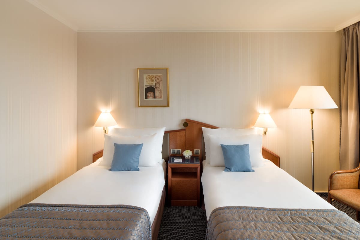 1 Schlafzimmer, Allergikerbettwaren, Zimmersafe, Schreibtisch
