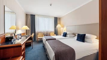 Premium-værelse med 2 enkeltsenge | Allergivenligt sengetøj, pengeskab på værelset, skrivebord