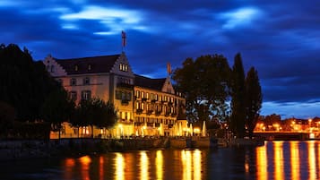 Façade de l’hébergement - soirée/nuit