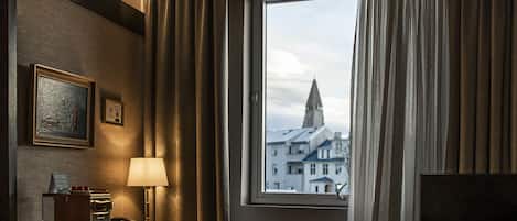 Suite | 1 chambre, literie hypoallergénique, décor unique, bureau