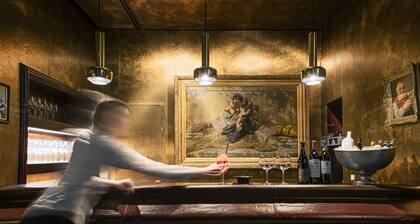 Hotel Holt - The Art Hotel