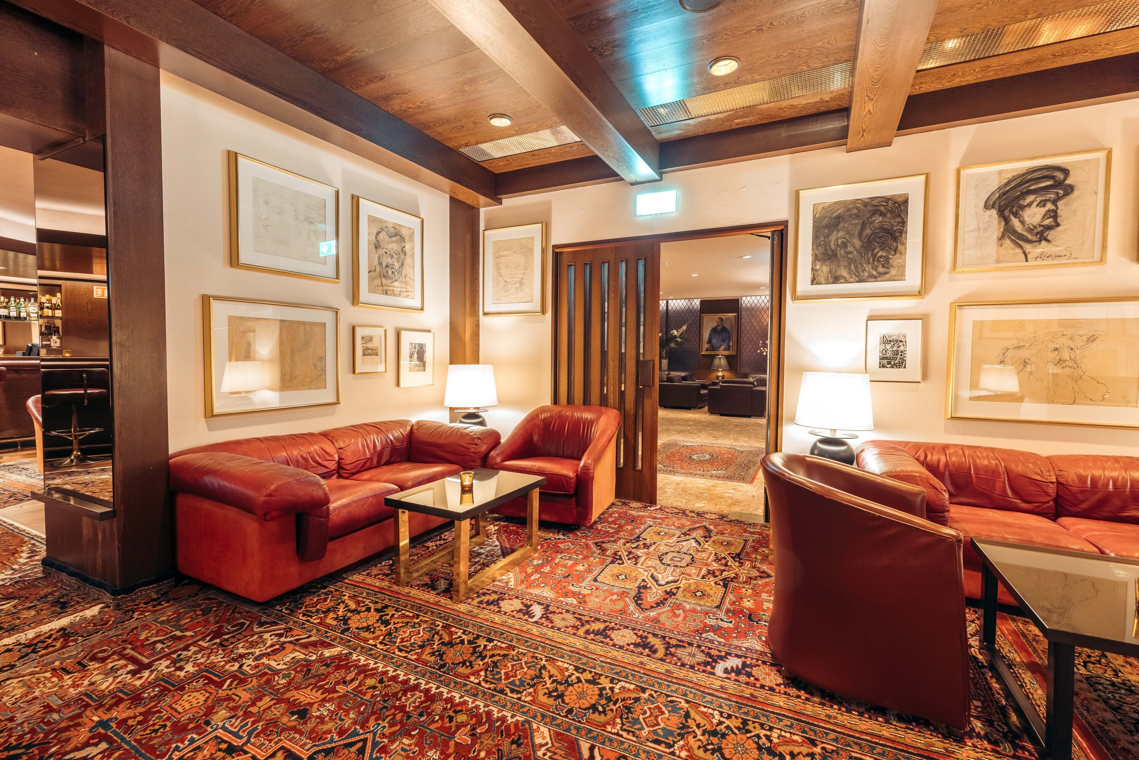 Photo - Hotel Holt - The Art Hotel