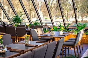 Restaurant - Radisson Blu Ridzene Hotel (Riga)