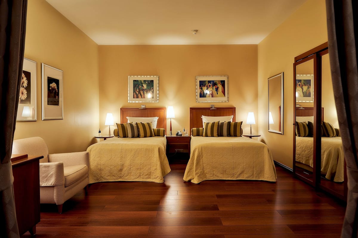 minibar, in-room safe, desk, laptop workspace