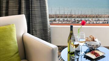 Deluxe Room, Full Sea View | Vista desde la habitación