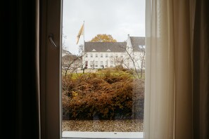 Luxury Room, 1 Double Bed, Non Smoking | Garden view