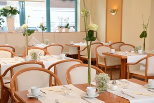 Desayuno buffet todos los días (con cargo)