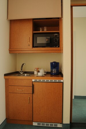 Fridge, microwave, coffee/tea maker