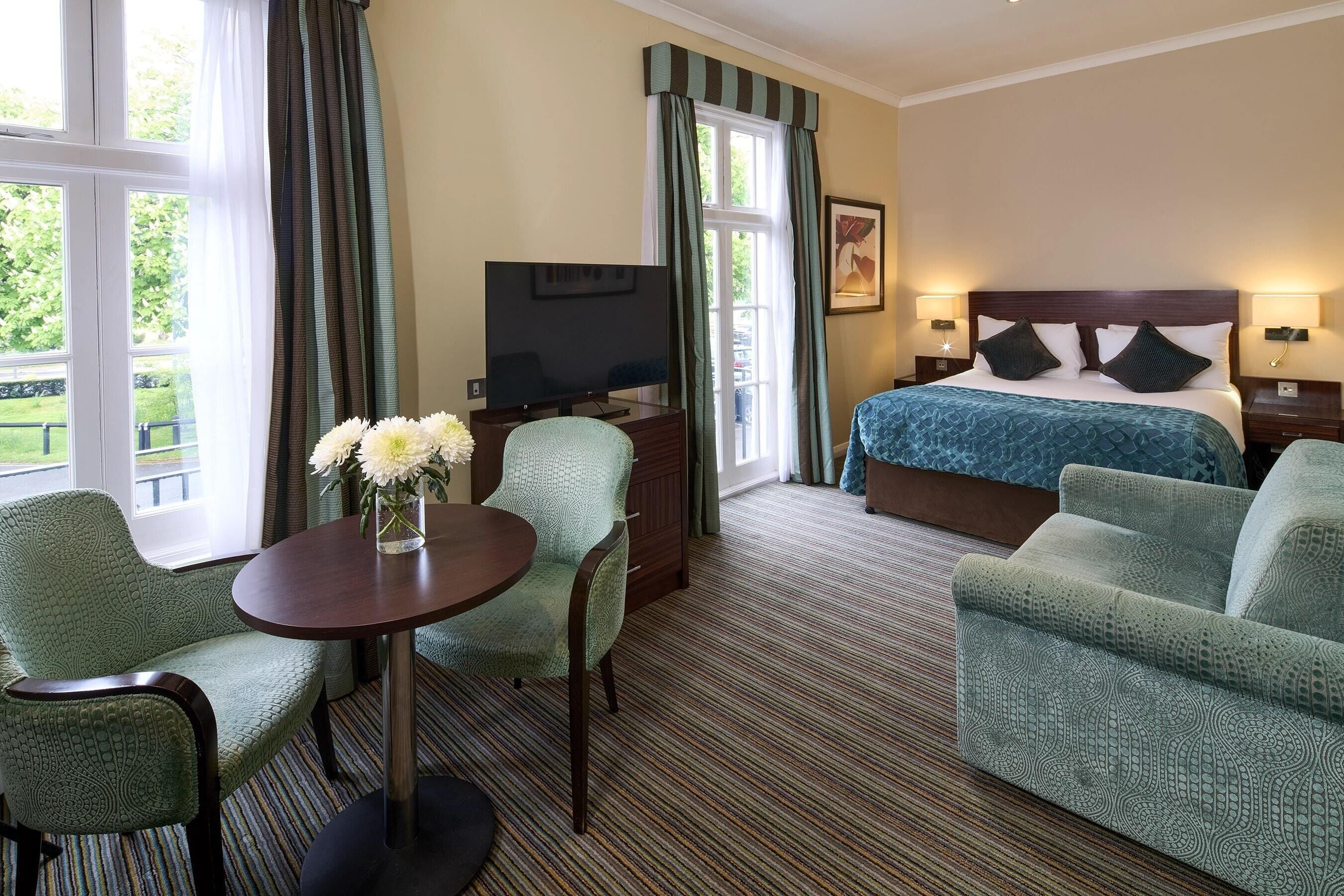 Club-Doppelzimmer, 1 Doppelbett | Hochwertige Bettwaren, Zimmersafe, Schreibtisch