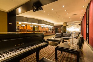 Coin salon dans le hall