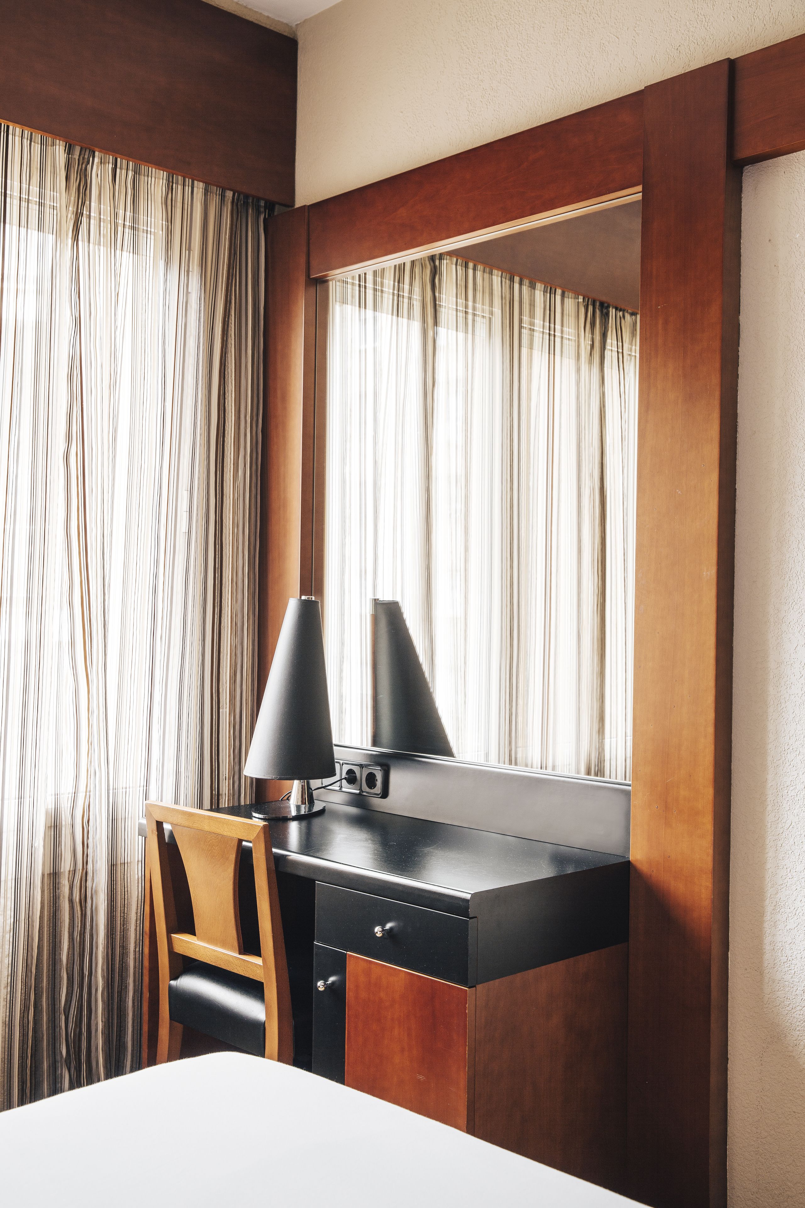 single room | premium bedding, minibar, in-room safe, individually decorated