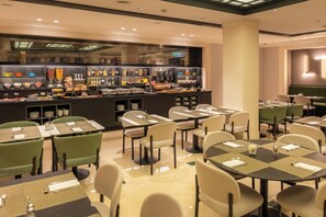 Daily buffet breakfast (EUR 19 per person)