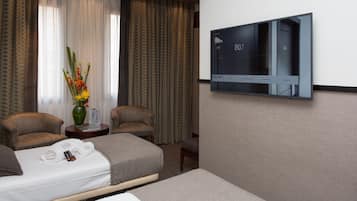 1 bedroom, minibar, in-room safe, desk