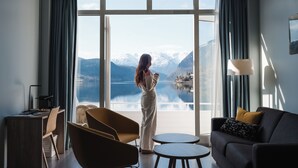 Desk, cribs (surcharge), WiFi (free), bed sheets - Brakanes Hotel (Ulvik)