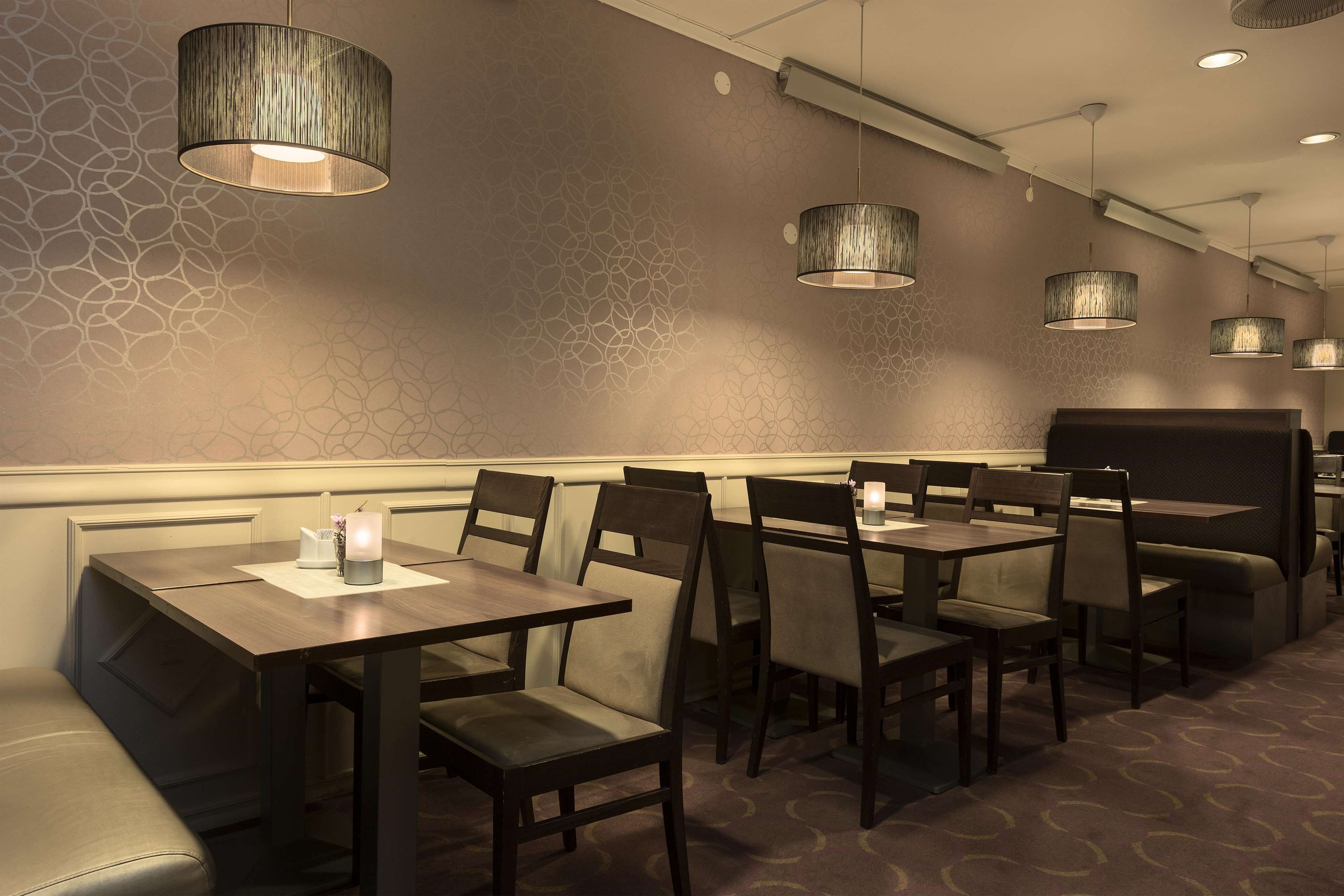 daily buffet breakfast (nok 200 per person)