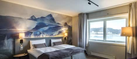 Rom (Queen Room) | Minibar, skrivebord, strykejern/-brett og barnesenger (inkludert)