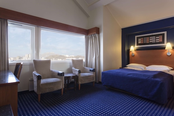 Superior Room (Plus) | Minibar, desk, iron/ironing board, free cribs/infant beds