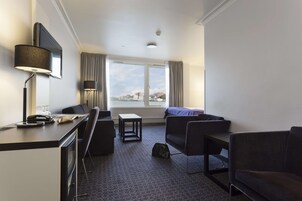 Superior Room (Plus) | Minibar, desk, iron/ironing board, free cribs/infant beds