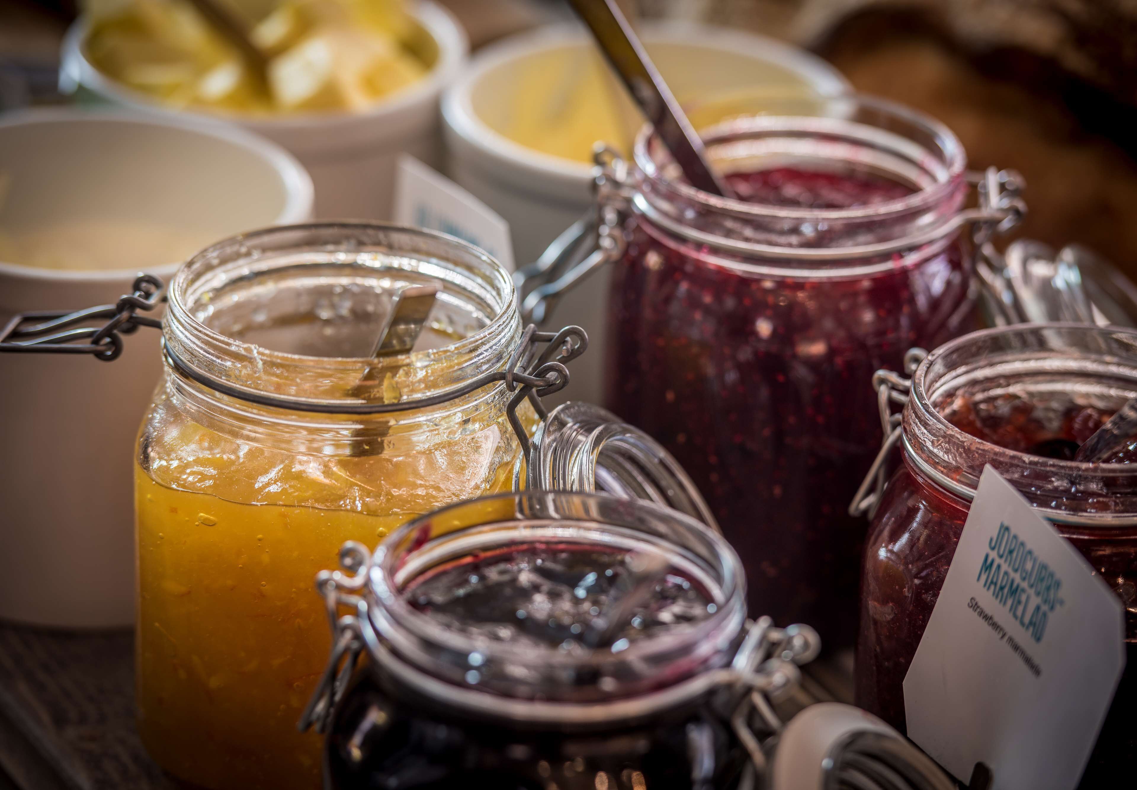 daily buffet breakfast (nok 200 per person)