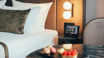 Superior Room | Desk, soundproofing, free cribs/infant beds, free WiFi