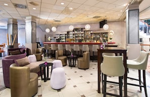Bar (in der Unterkunft)