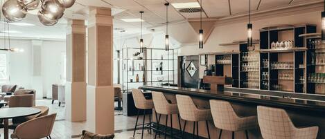 بار (في المنشاة)