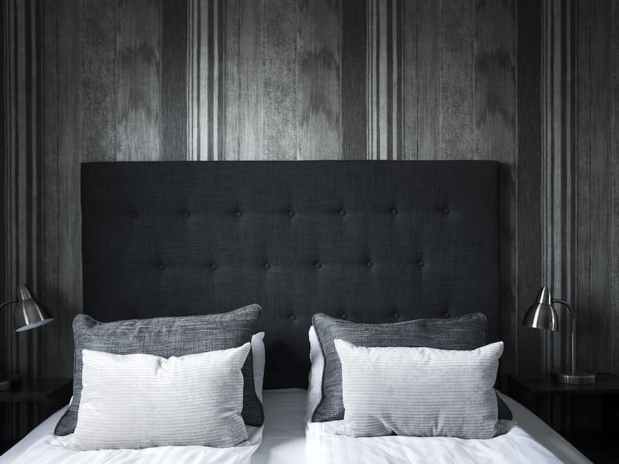 Small Double Room - (160 cm bed) | Skrivebord, lydisolert, barnesenger og wi-fi (inkludert)