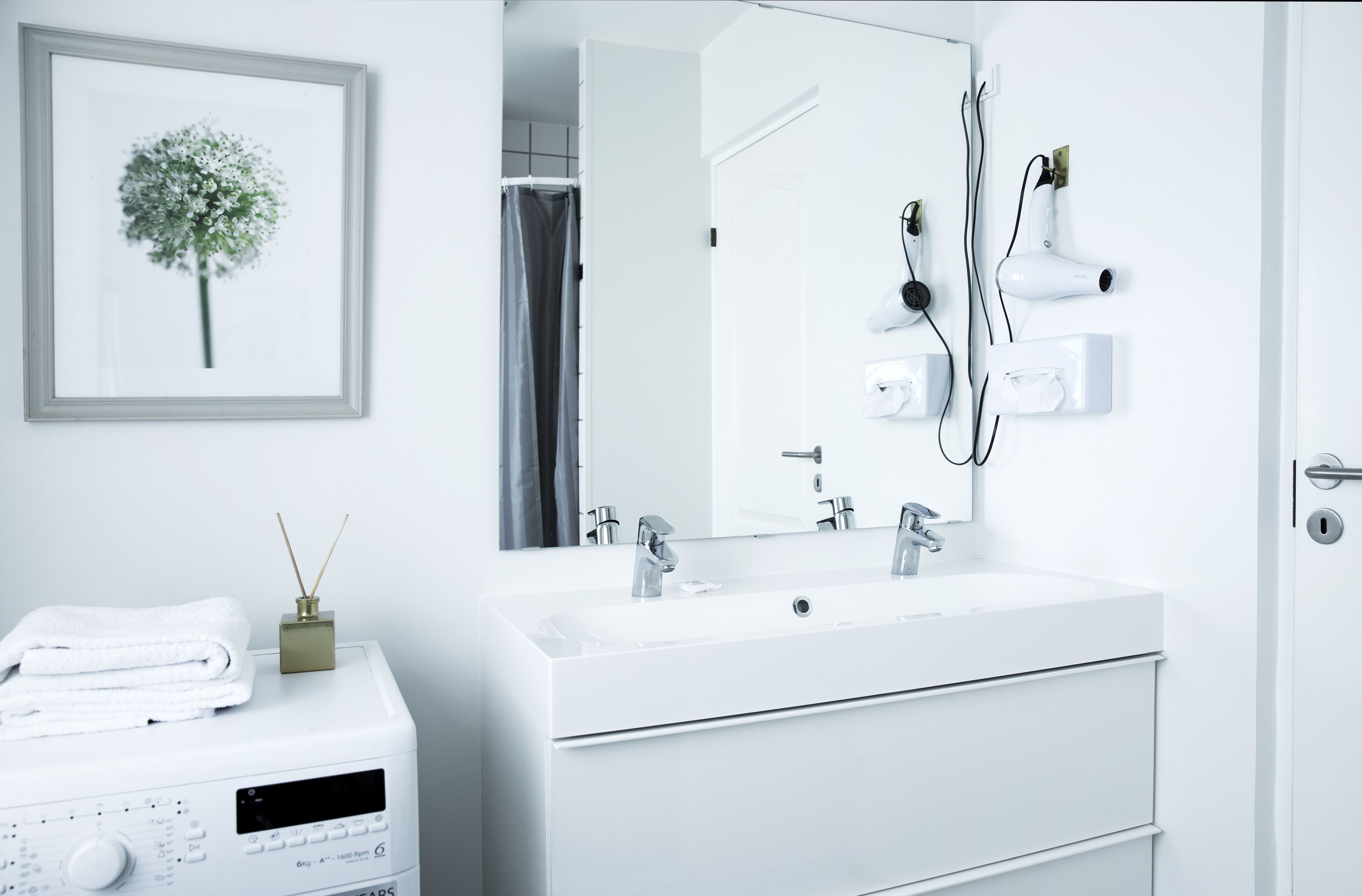 apartment, 2 bedrooms, patio | bathroom | free toiletries, hair dryer, towels