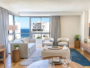 Family Ocean Suite | 埃及棉床单、高档床上用品、泰普尔床垫、客房内保险箱