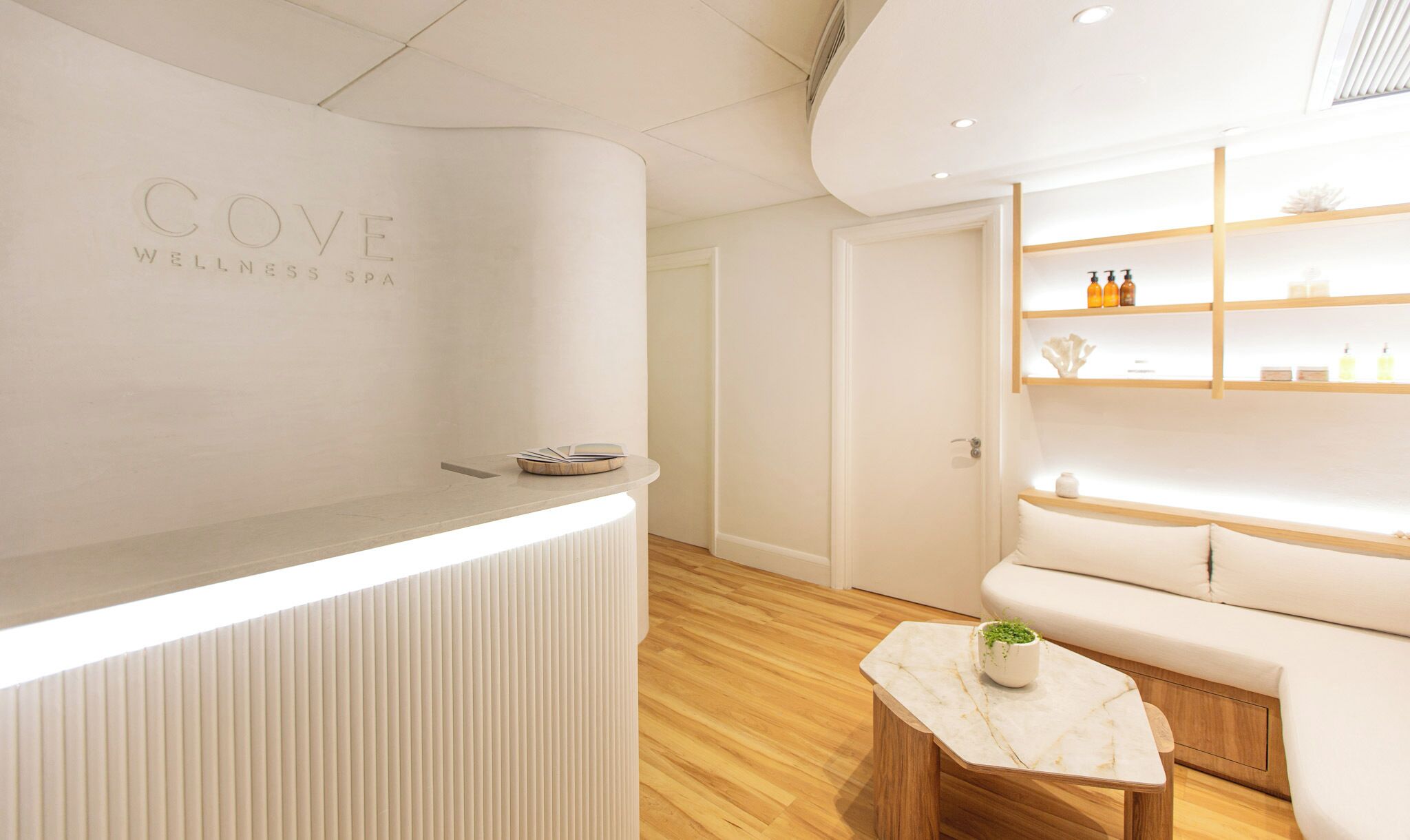 Couples treatment room(s), body treatments, facials