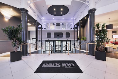 Cardiff City Centre Hotel, Book Direct