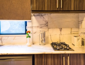 Fridge, microwave, coffee/tea maker, electric kettle