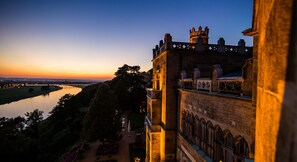 Façade de l’hébergement – soirée/nuit