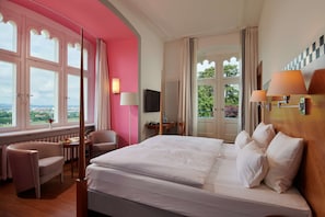 Exclusive Double Room | Down comforters, in-room safe, soundproofing, free WiFi