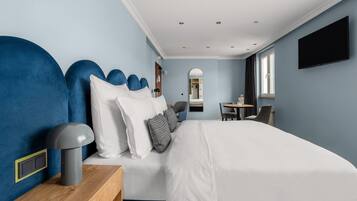 Large Studio, Kitchenette, Balcony | Hochwertige Bettwaren, Zimmersafe, individuell dekoriert