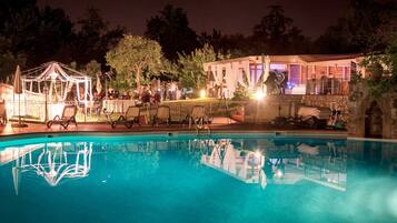 Piscina stagionale all'aperto