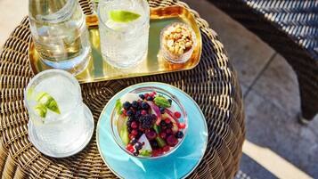 Dagelijks ontbijtbuffet (GBP 22 per persoon)