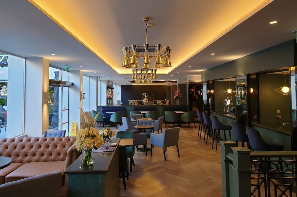 The Eliott Hotel