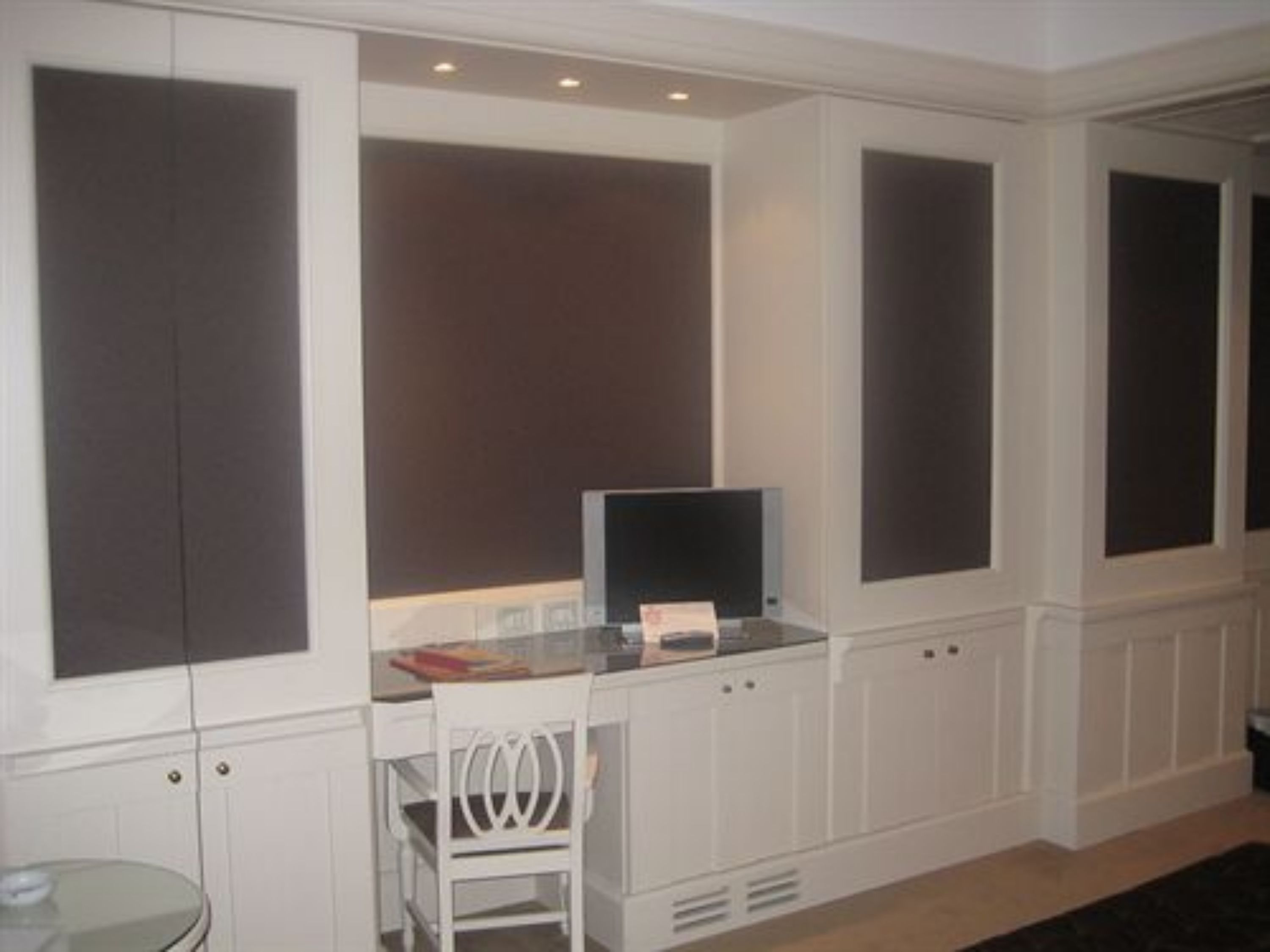 1 bedroom, premium bedding, down duvets, minibar