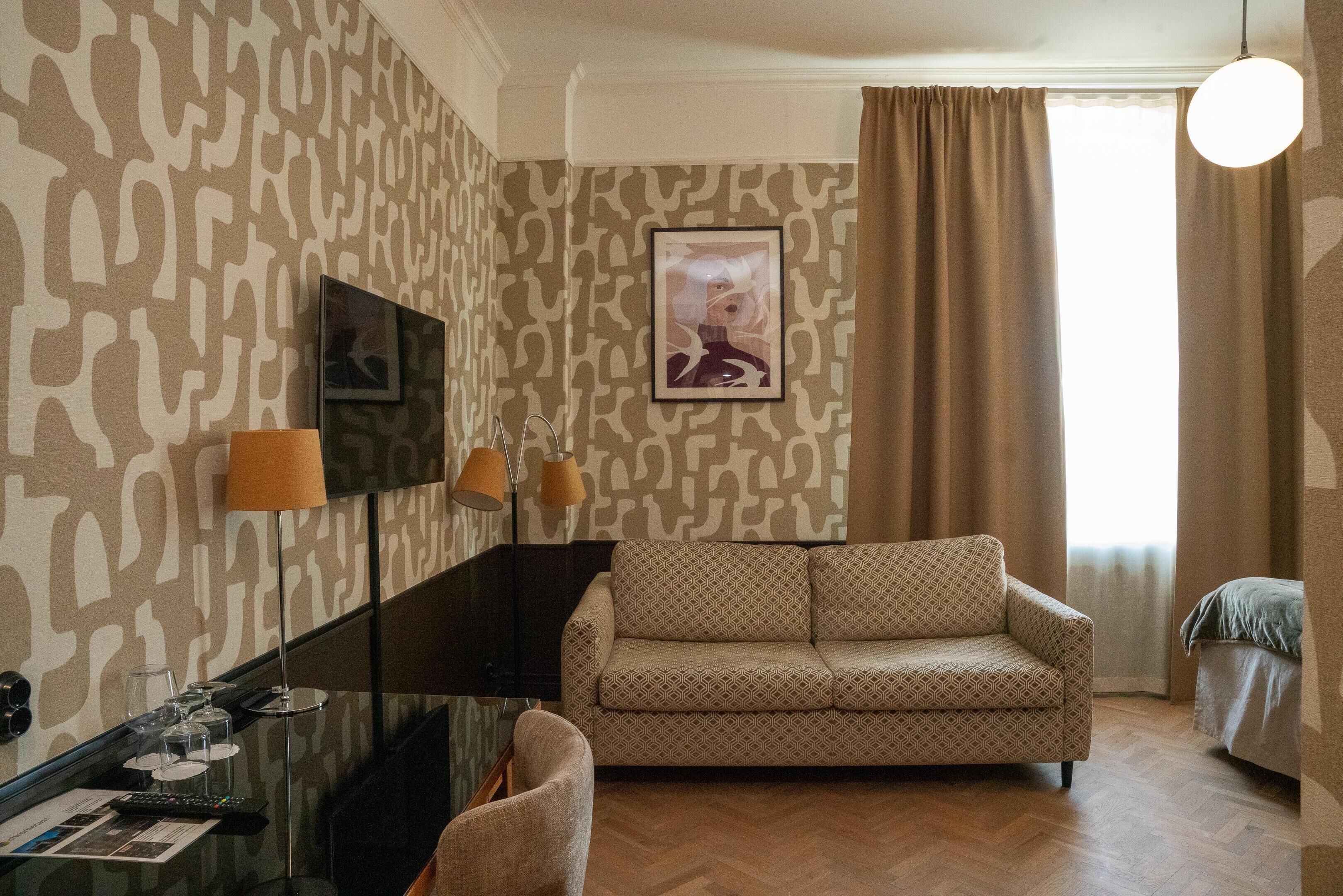 superior room, 2 single beds, non smoking (with sofabed) | in-room safe, individually decorated, individually furnished, desk