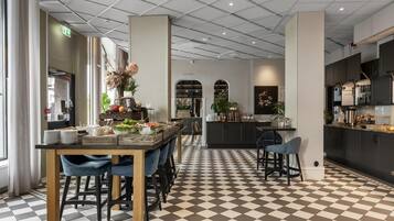 Tägliches inbegriffenes Frühstücksbuffet