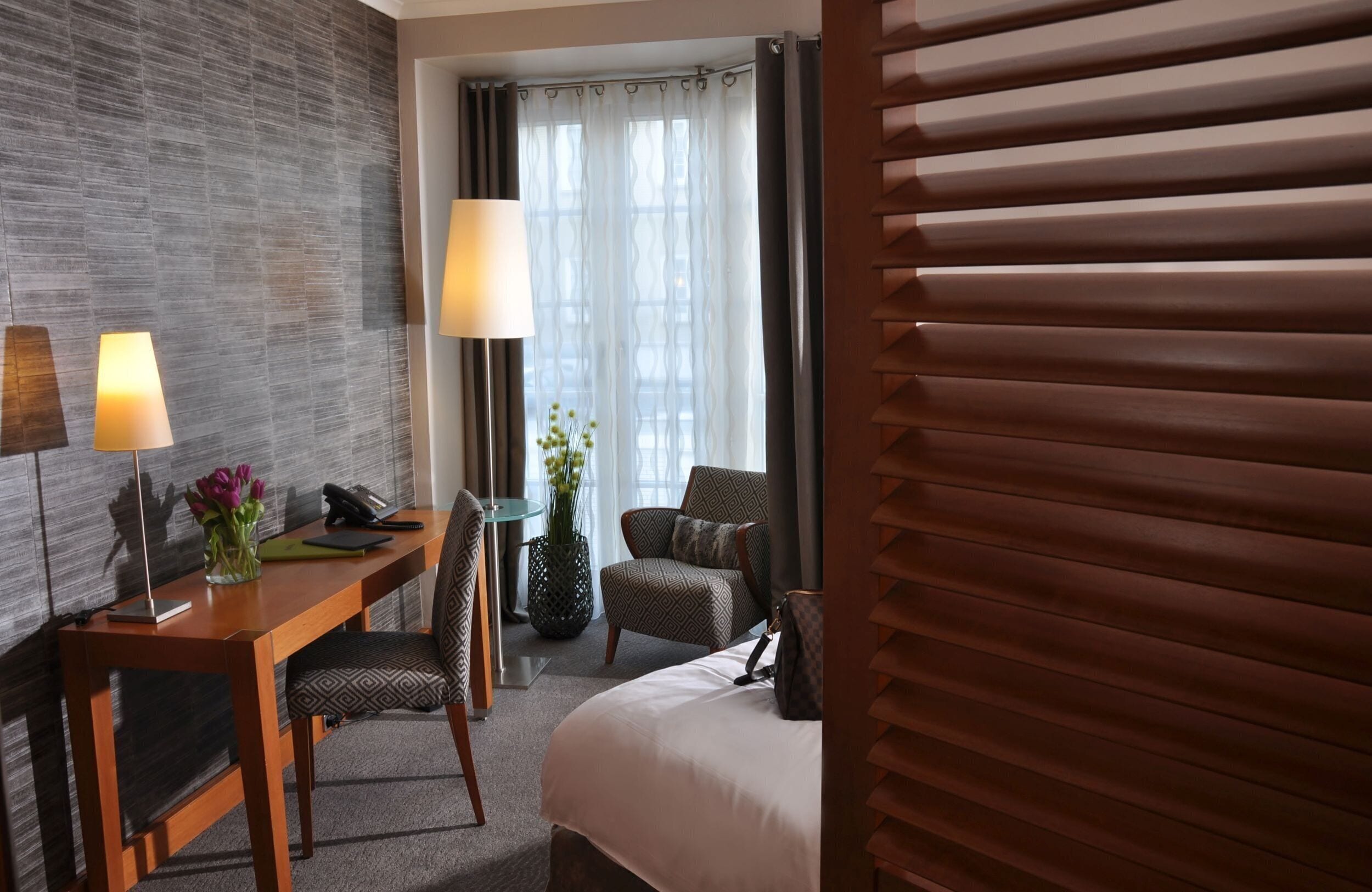 1 bedroom, hypo-allergenic bedding, minibar, in-room safe