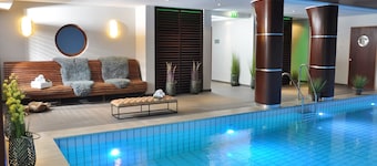 โรงแรมเอ็กเกอร์ส